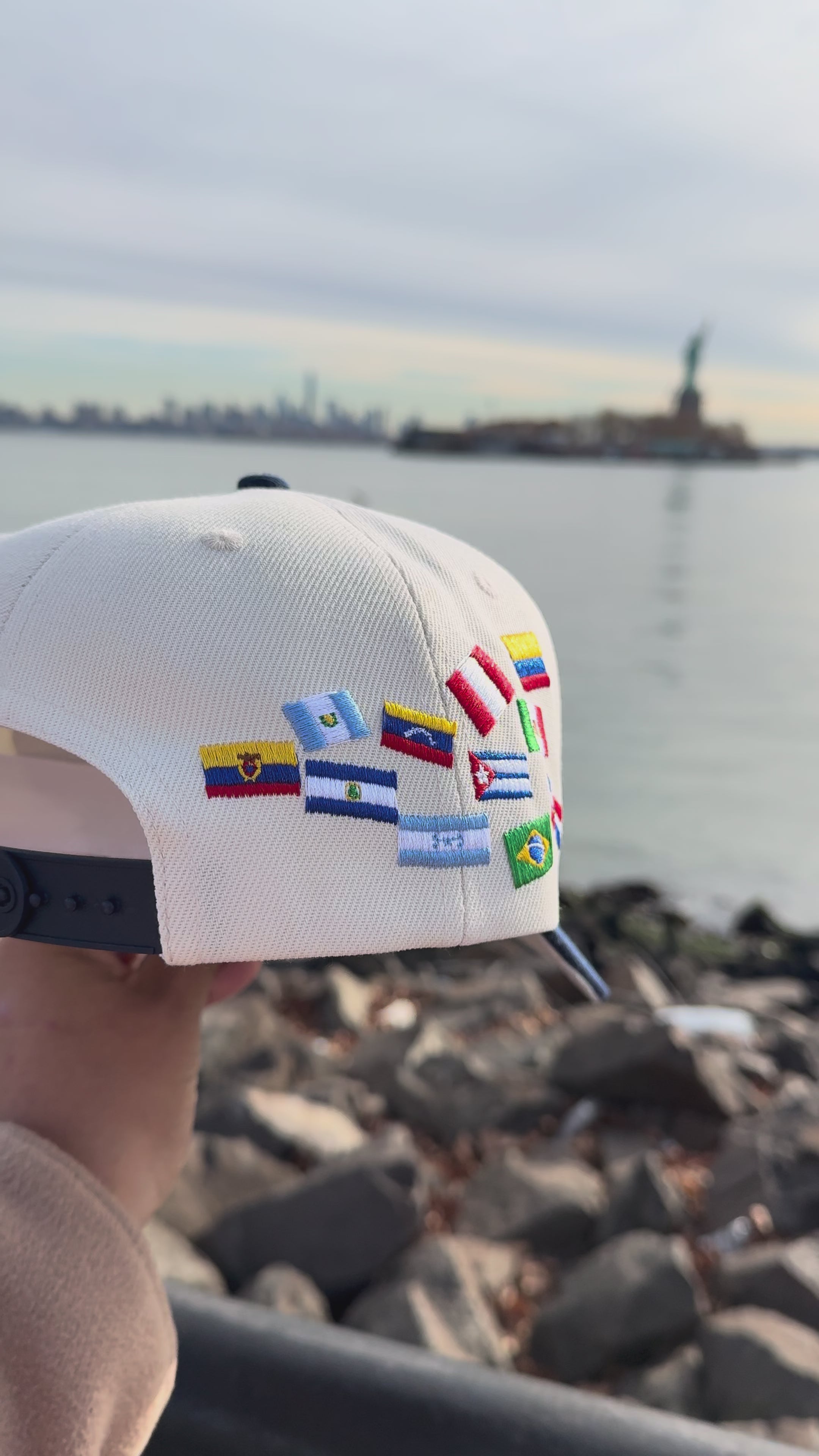 LOS IMIGRANTES SNAPBACK